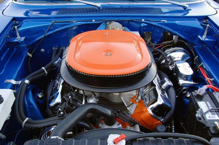  Plymouth GTX 440 Six Pack Wagon 1968 года  (фото 21 из 37)